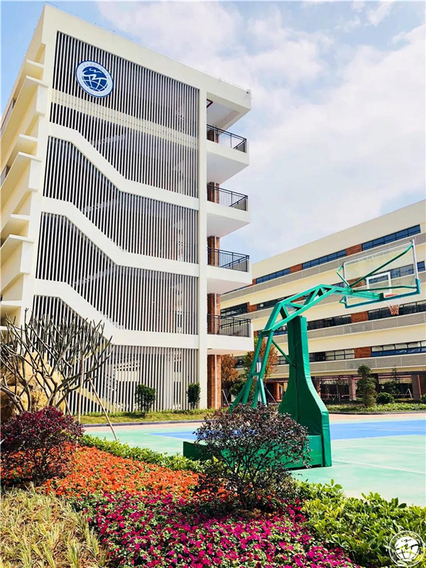 大亚湾和瑞乐府学校 大亚湾和瑞乐府学校